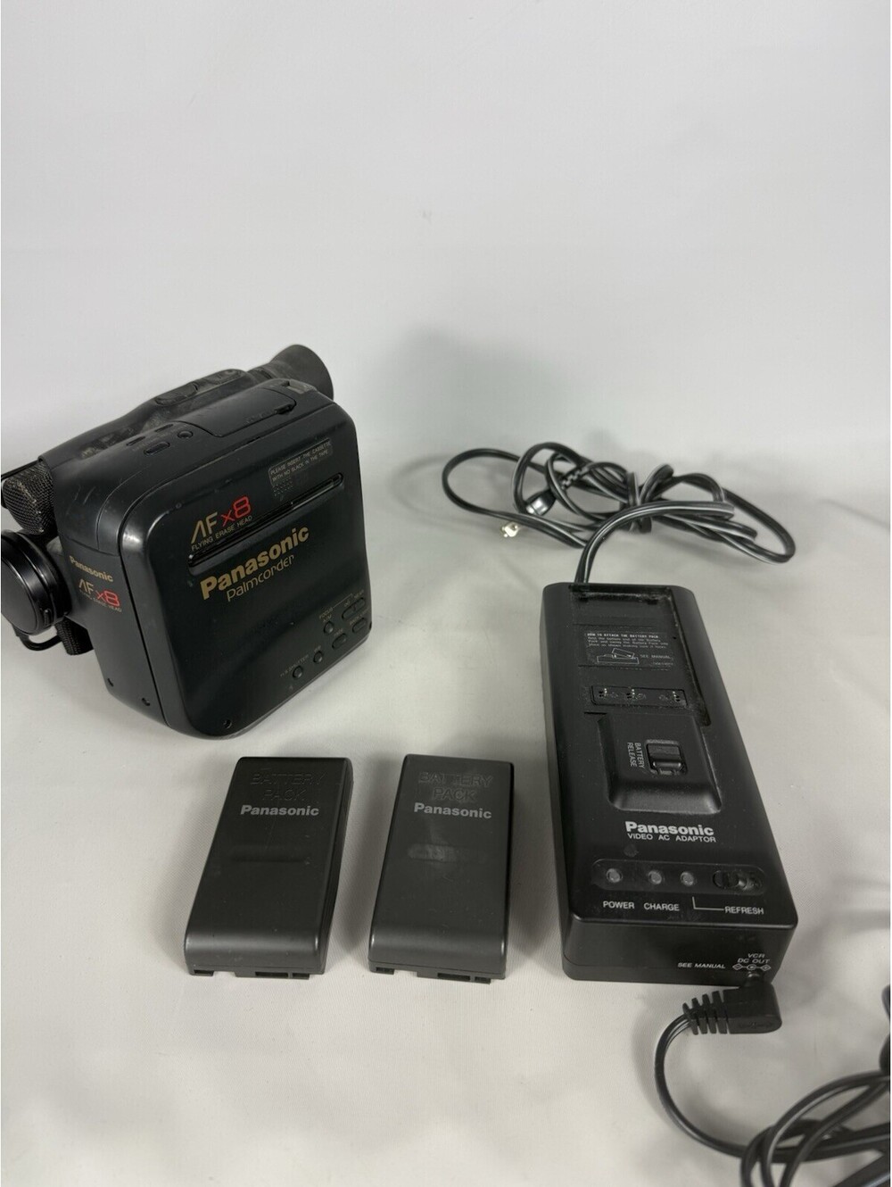 Panasonic Palmcorder PV-20D - w/ Charger, 2 Battery’s & Accessories / For Parts